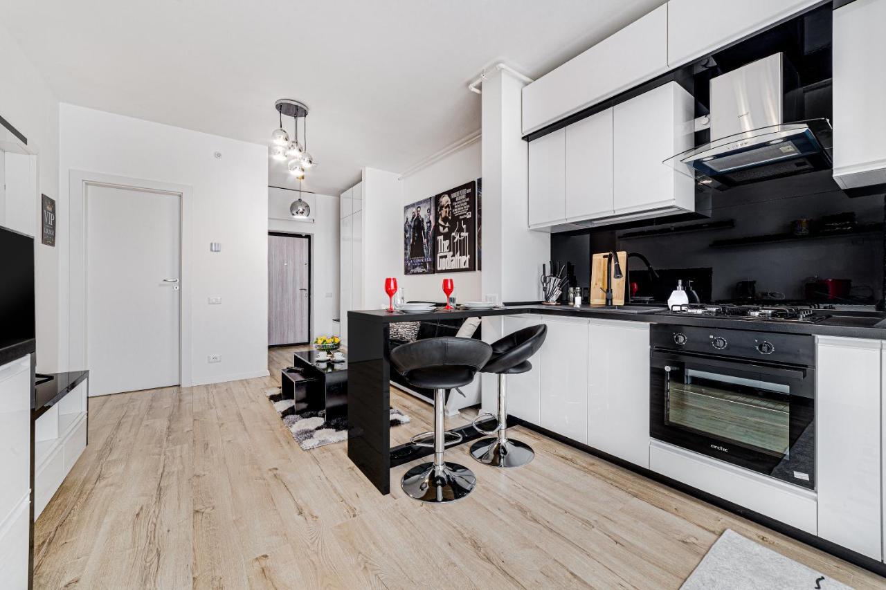 Ari Cinema Apartament With 2M Videoproiector Apartment Arad Exterior photo